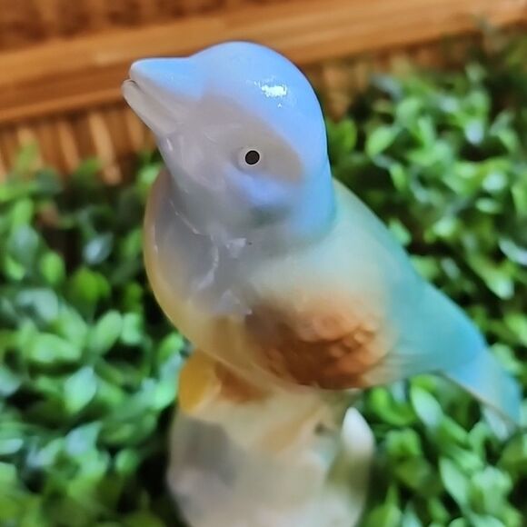 Vintage Blue Capped Bird On Perch - Picture 4 of 11